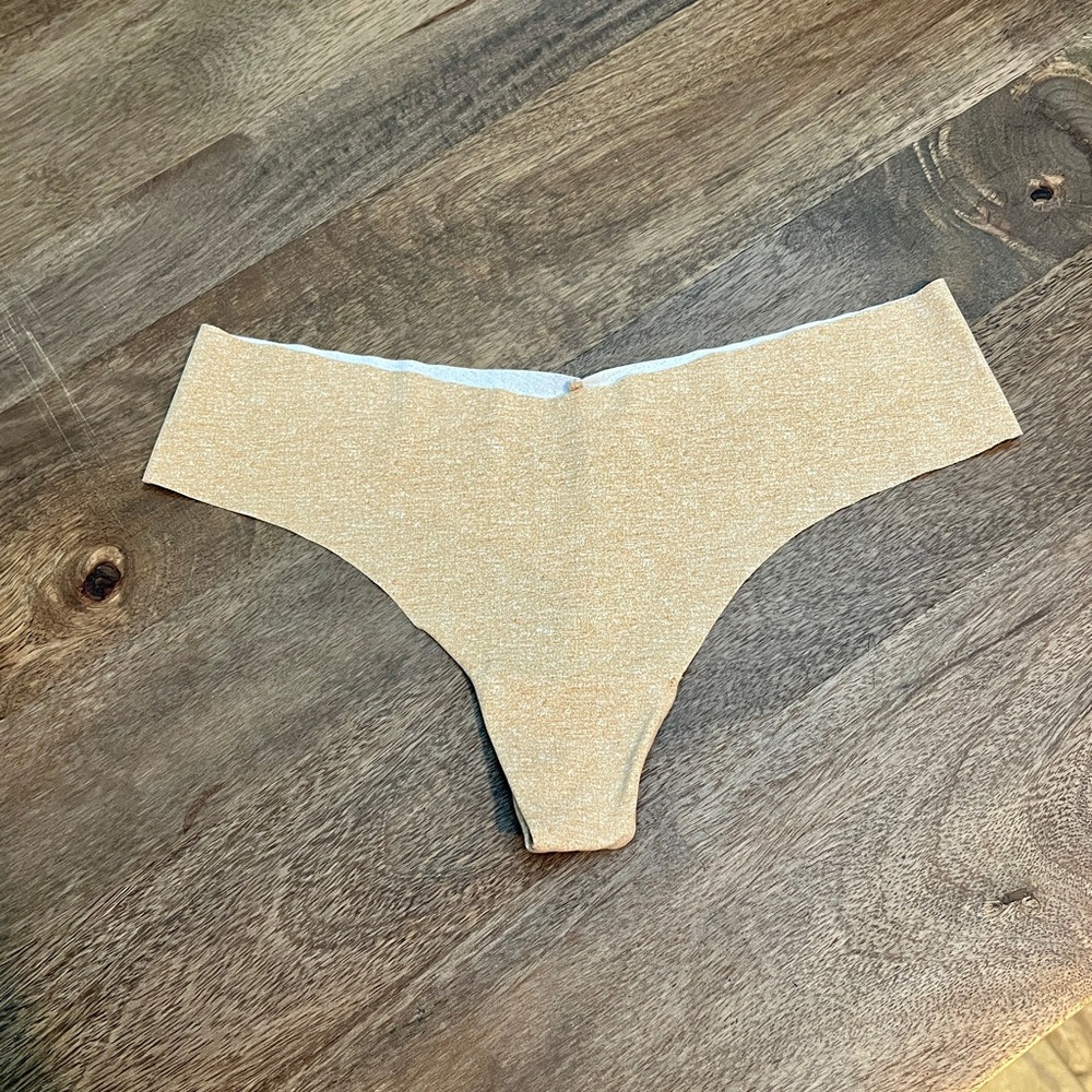 New Victoria’s Secret Sexy illusion Beige Satin Smooth no show Thong Panties XL